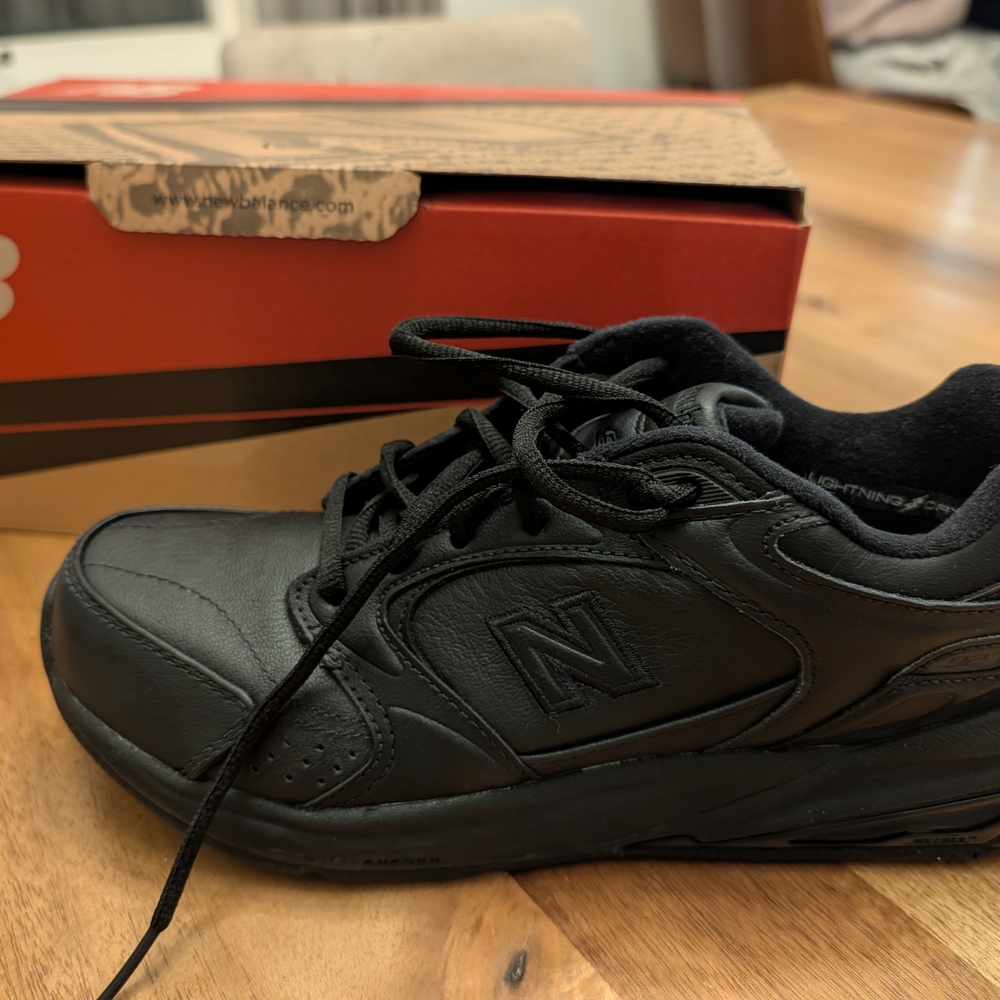 New Balance Men's All-Black Sneakers